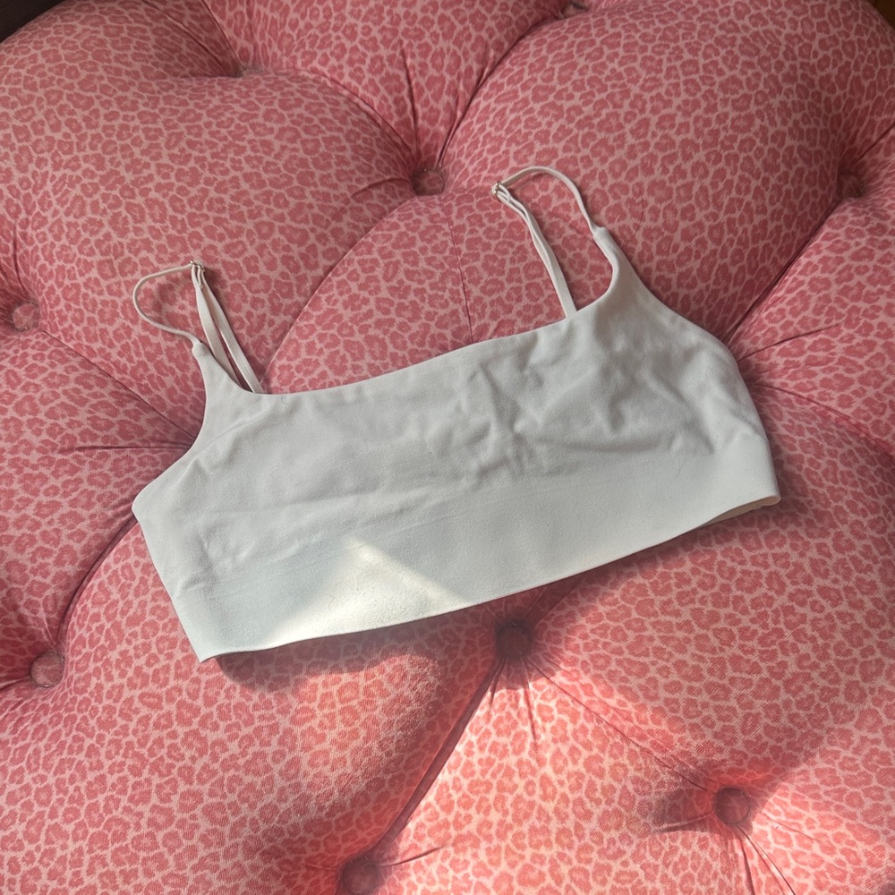 Women’s White Seamless Bralette